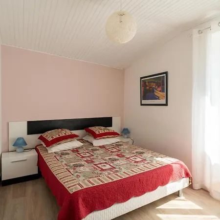 Lou Barry Landhuis